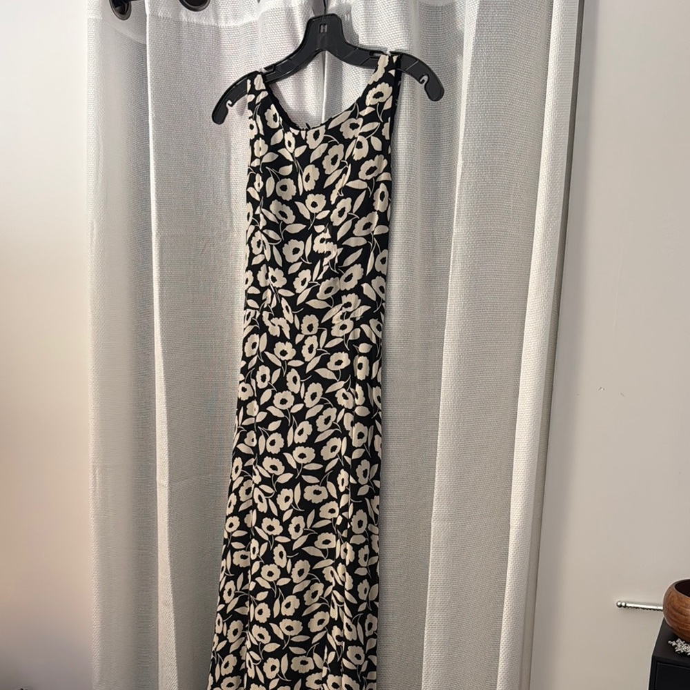 Ann Taylor Black and White Sheath Maxi Dress